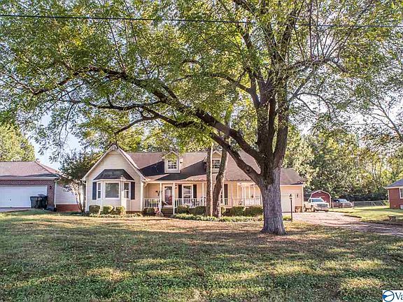 4th image of 102 Brokenbranch Dr