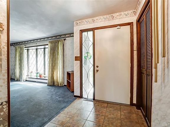 4th image of 69 E Orchard Springs Dr