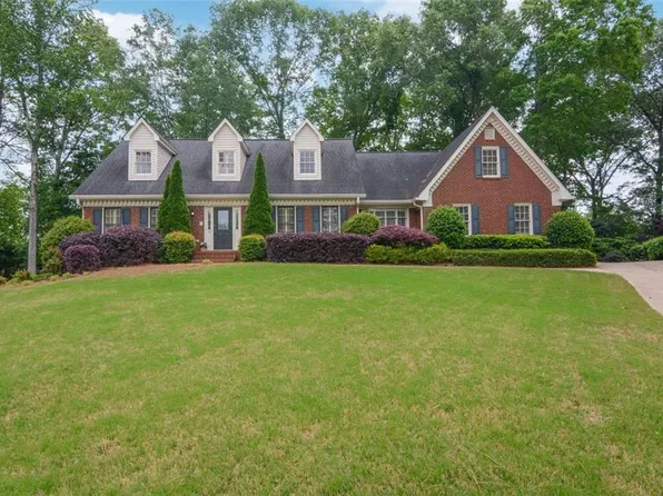 5208 Fox Hill Ct, Peachtree Corners, GA 30092