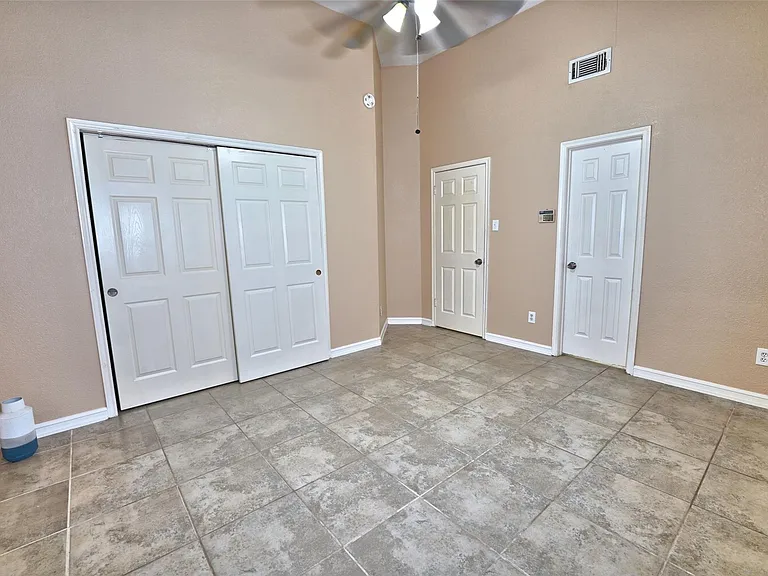 7403 Gateridge Dr — Photo 17