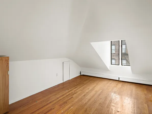 558 84th Street image 21 of 24