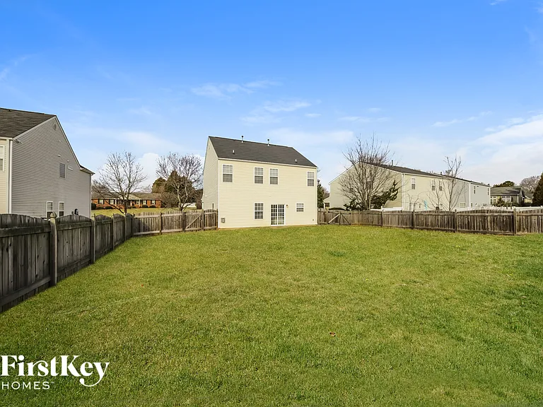 1511 Pecan Ln — Photo 15