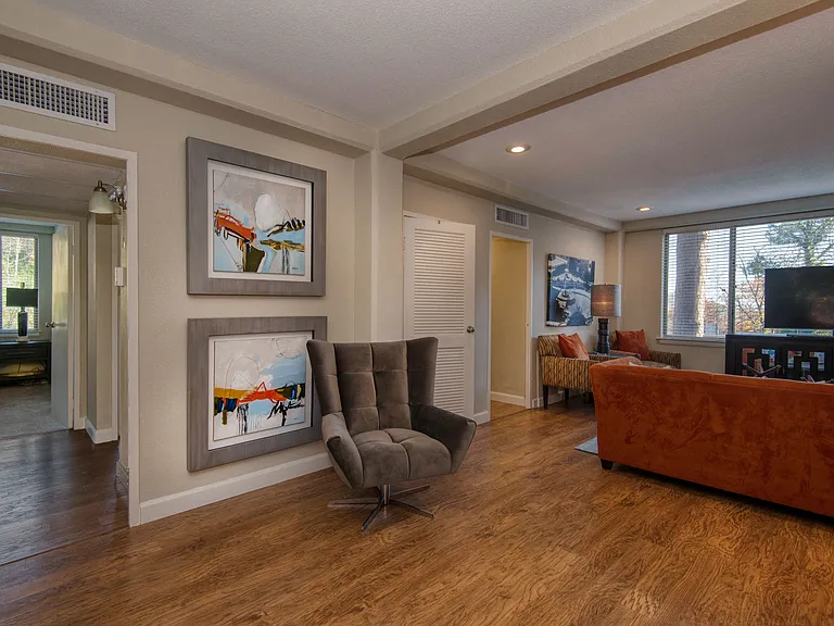 Rivercliff Estate Apartments in Little Rock, AR