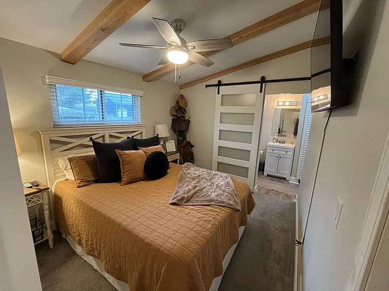 5150 Bateson Dr NE — Photo 10