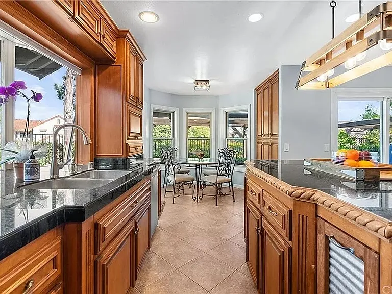17481 Fairhope Ct — Photo 23