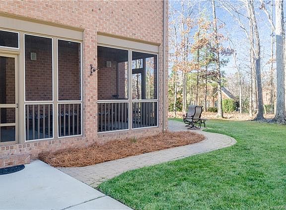 4th image of 7215 Stonehaven Dr