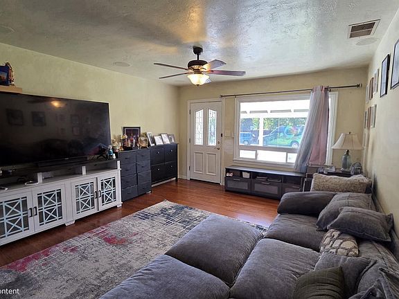 5th image of 404 Alameda Blvd