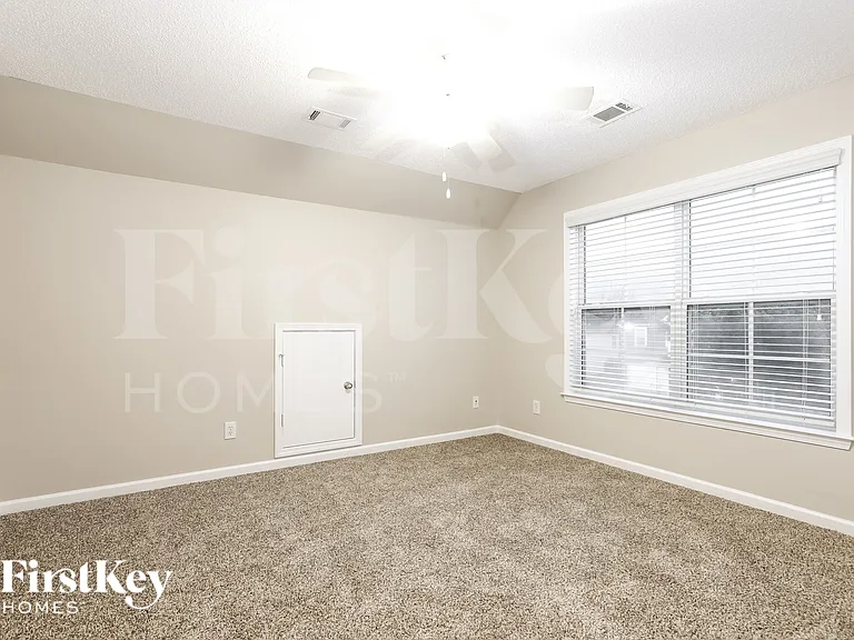 120 Summit Point Dr — Photo 12