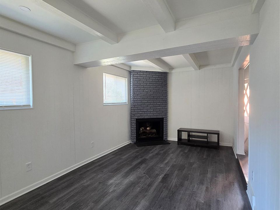 8465 Helen St, photo 11
