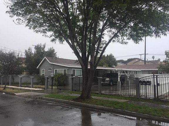 2nd image of 4060 Nordica St