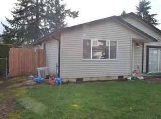 7054 SE Sherrett St, Portland, OR 97206
