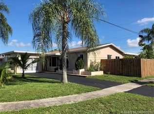 10581 NW 26th Pl, Sunrise, FL 33322