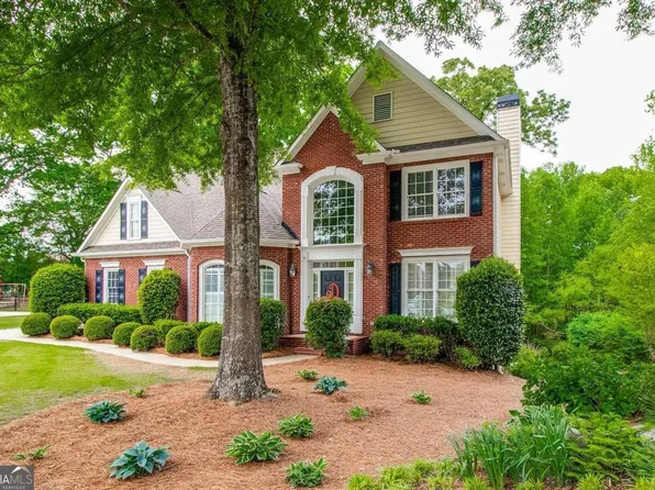 4387 Sandy Branch Dr, Buford, GA 30519