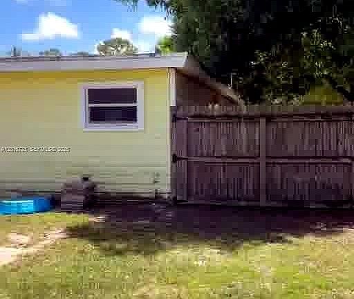 4th image of 6410 Indrio Rd