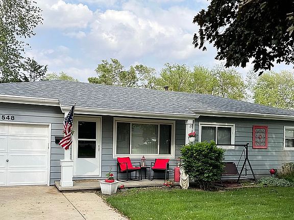 3rd image of 548 E Juniper Ln