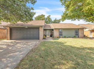 1213 Morrison Trl, Edmond, OK 73012