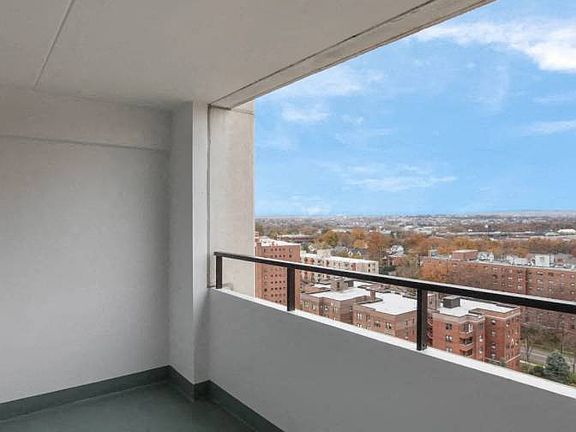 5th image of 130 Overlook Ave APT 2K