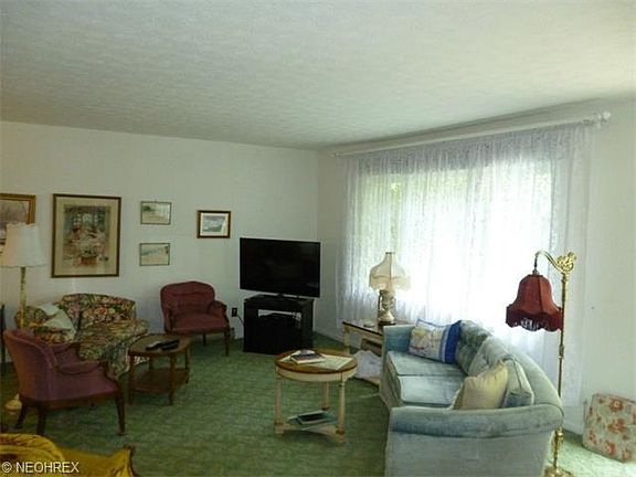 5th image of 3758 Bryant Dr