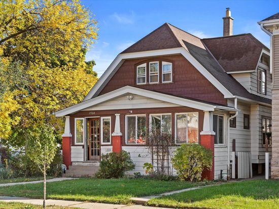 1504 South 71st STREET, West Allis, WI 53214