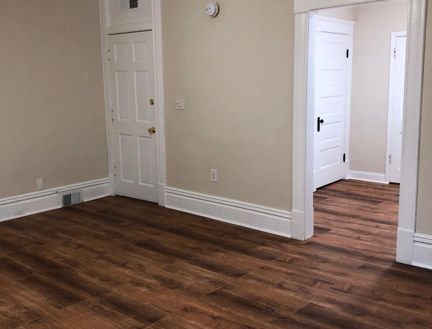 3716 Baltimore Ave — Photo 4