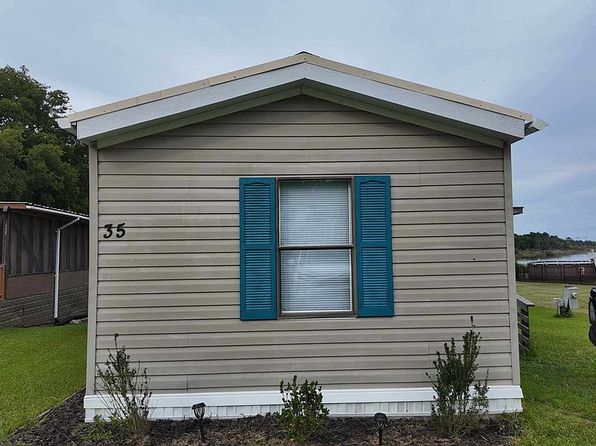 35 Paradise Ln