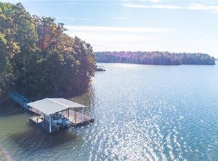 169 Hudgins Lake Rd, Townville, SC 29689