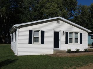 528 Della Rd, Columbus, IN 47203