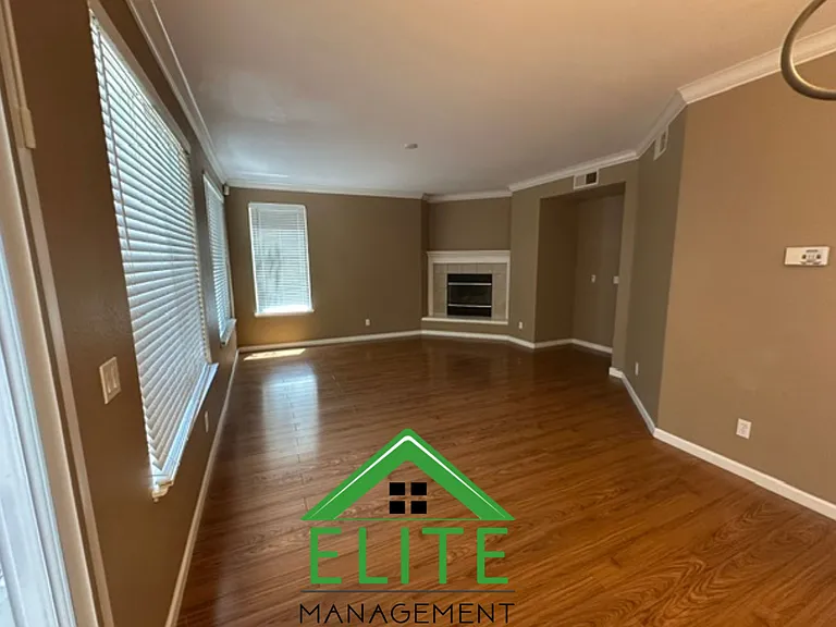 1888 Spaletta Way — Photo 8