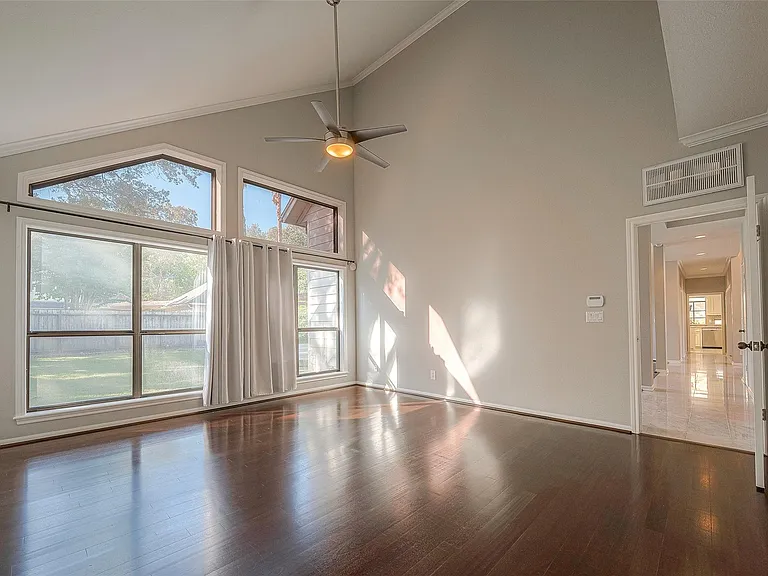 15714 Sylvan Lake Dr — Photo 35