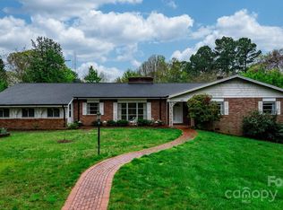 630 5th Ave NE, Hickory, NC 28601
