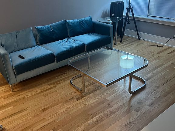 4th image of 626 W Stratford Pl #1