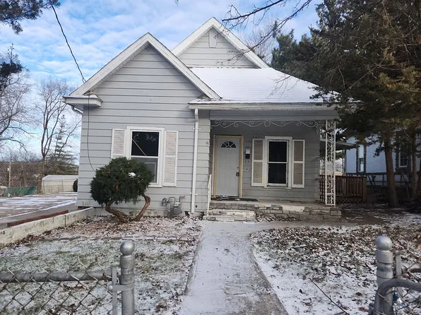 1935 Francis Ave, Des Moines, IA 50314