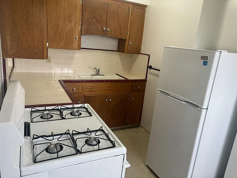 2618 E Turney Ave #4 — Photo 1