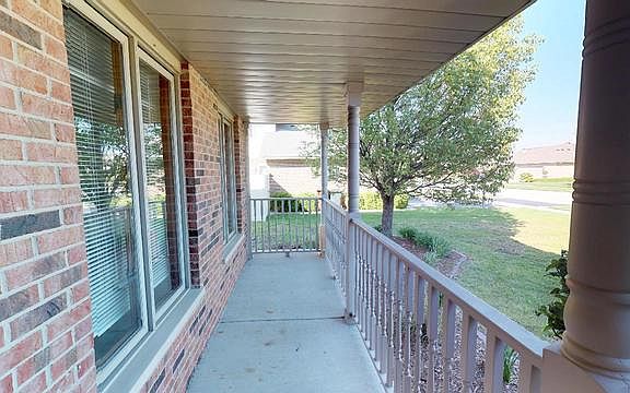 3rd image of 18100 Goesel Dr