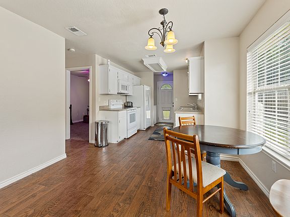 3rd image of 123 Bolero Way