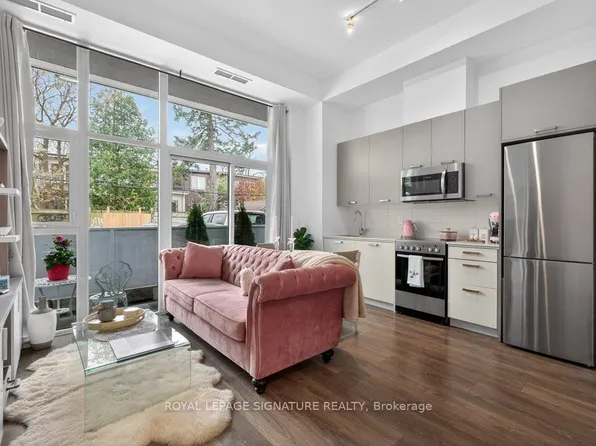 2301 Danforth Ave #109, Toronto, ON M4C 0A7