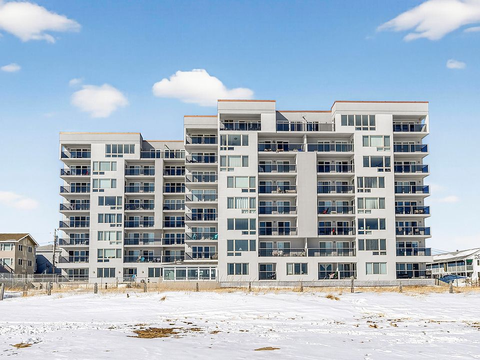 1st image of 31 E Grand Avenue #83