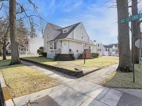 302 S 2nd St #A