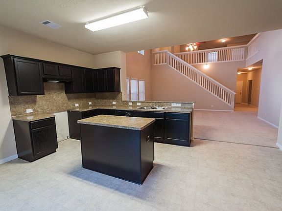 3rd image of 10914 Harston Dr