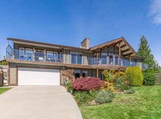 802 Oceanmount Blvd, Gibsons, BC V0N1V8