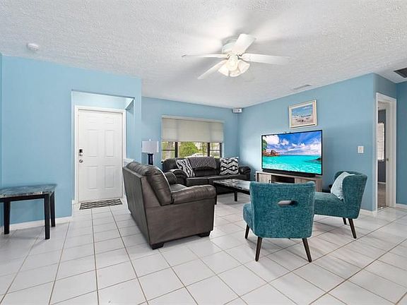 3rd image of 2314 SE Patio Cir