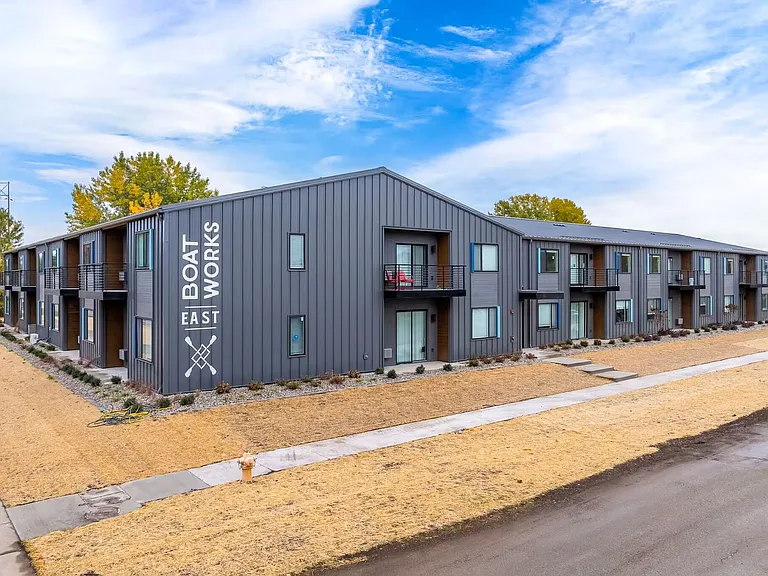 Boatworks Flats — Photo 21