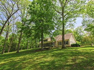 9417 Windy Hill Dr, Nokesville, VA 20181