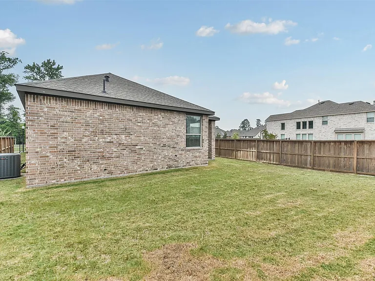 27025 Sofia Forest Dr — Photo 27