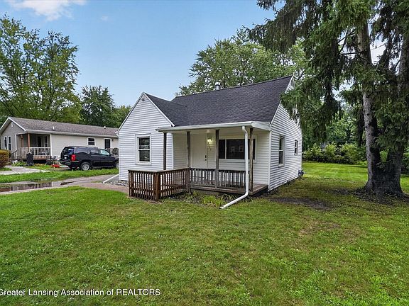 4th image of 3331 Viking Rd