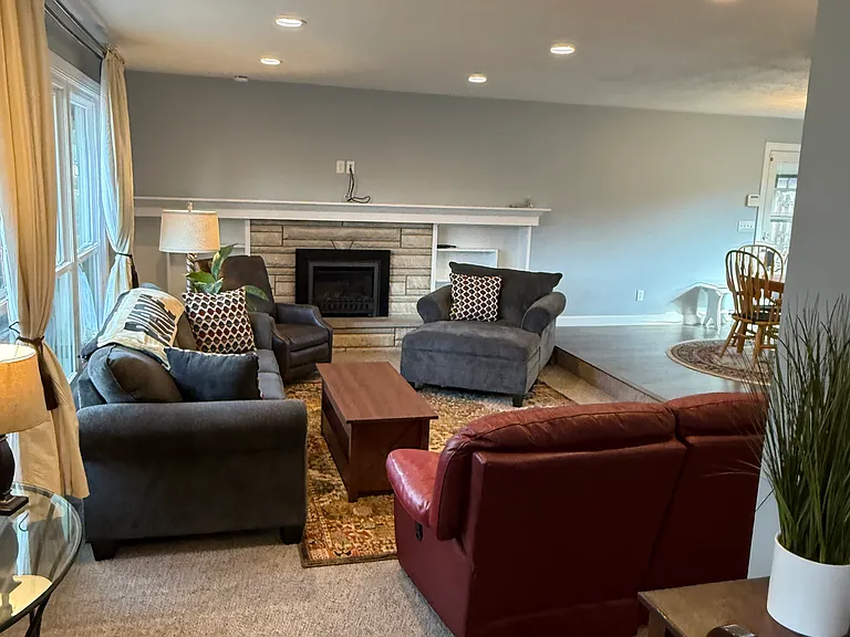136 Blackhawk Ln — Photo 8