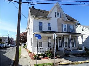 260 2nd St photo 1