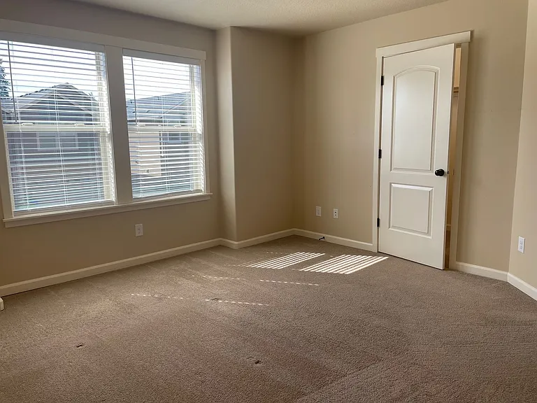 Covington Manor 9700-9816 — Photo 19