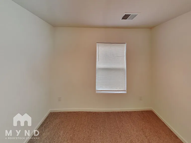 702 W Virginia Ave — Photo 15