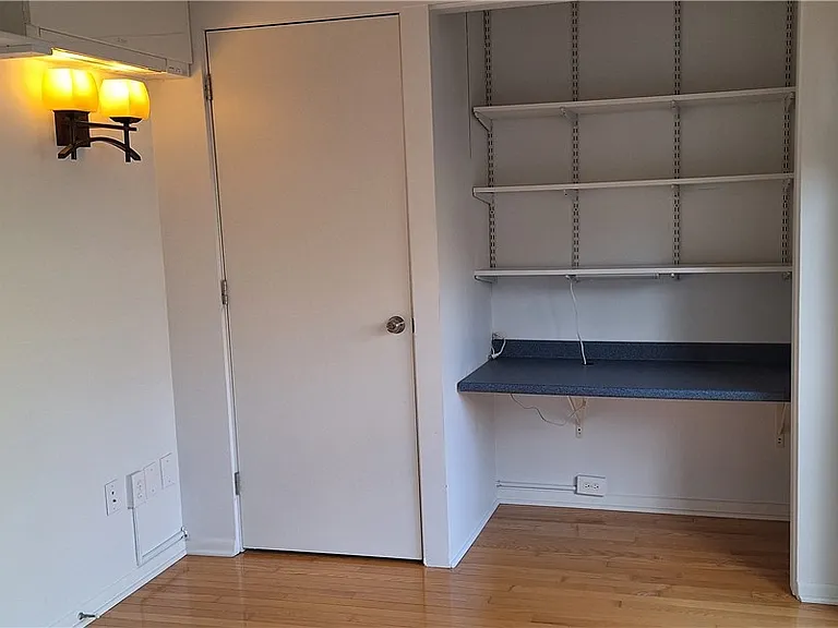 90 E Woodland Rd — Photo 33